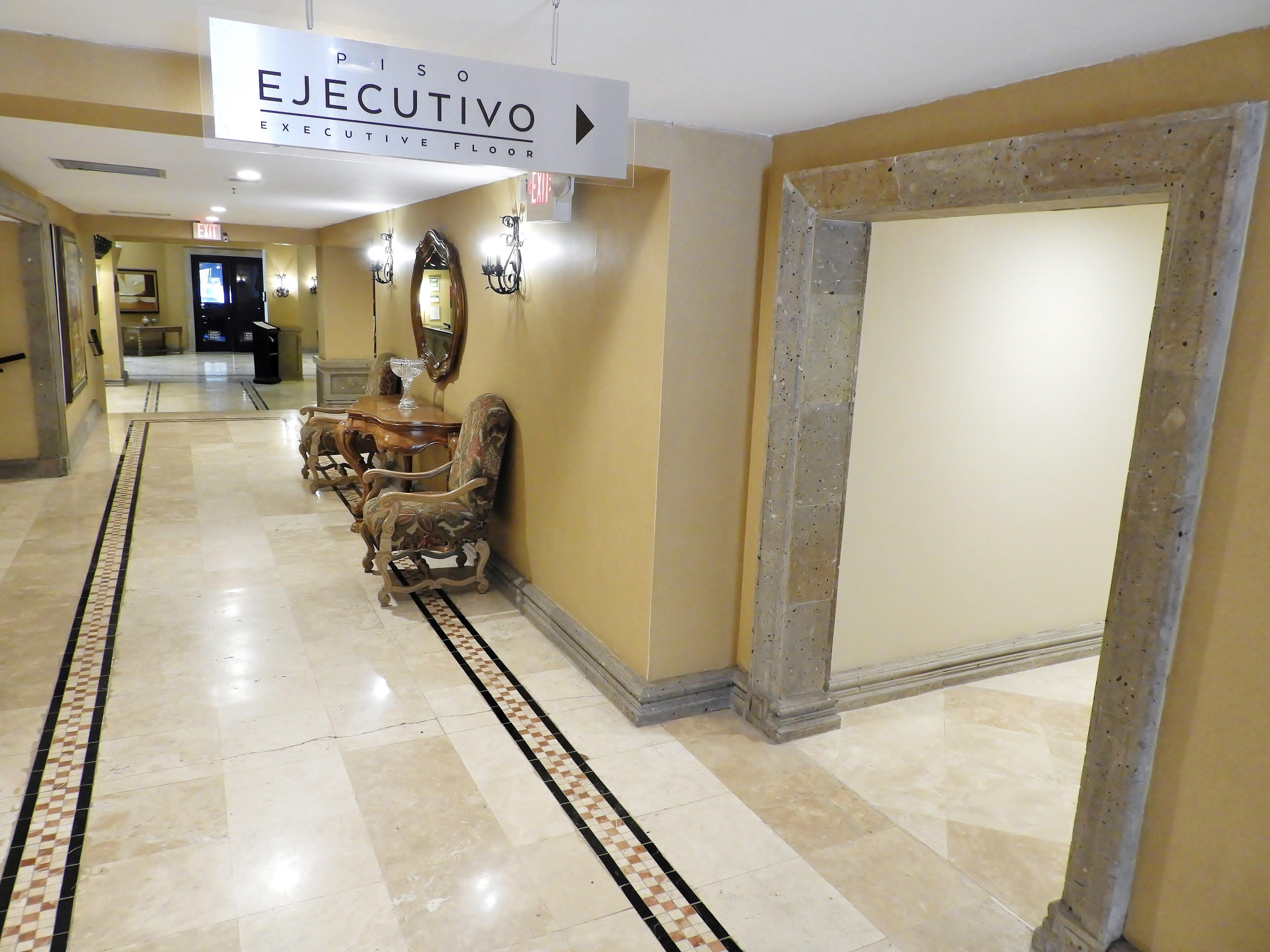 Holiday Inn Reynosa Zona Dorada Bagian luar foto